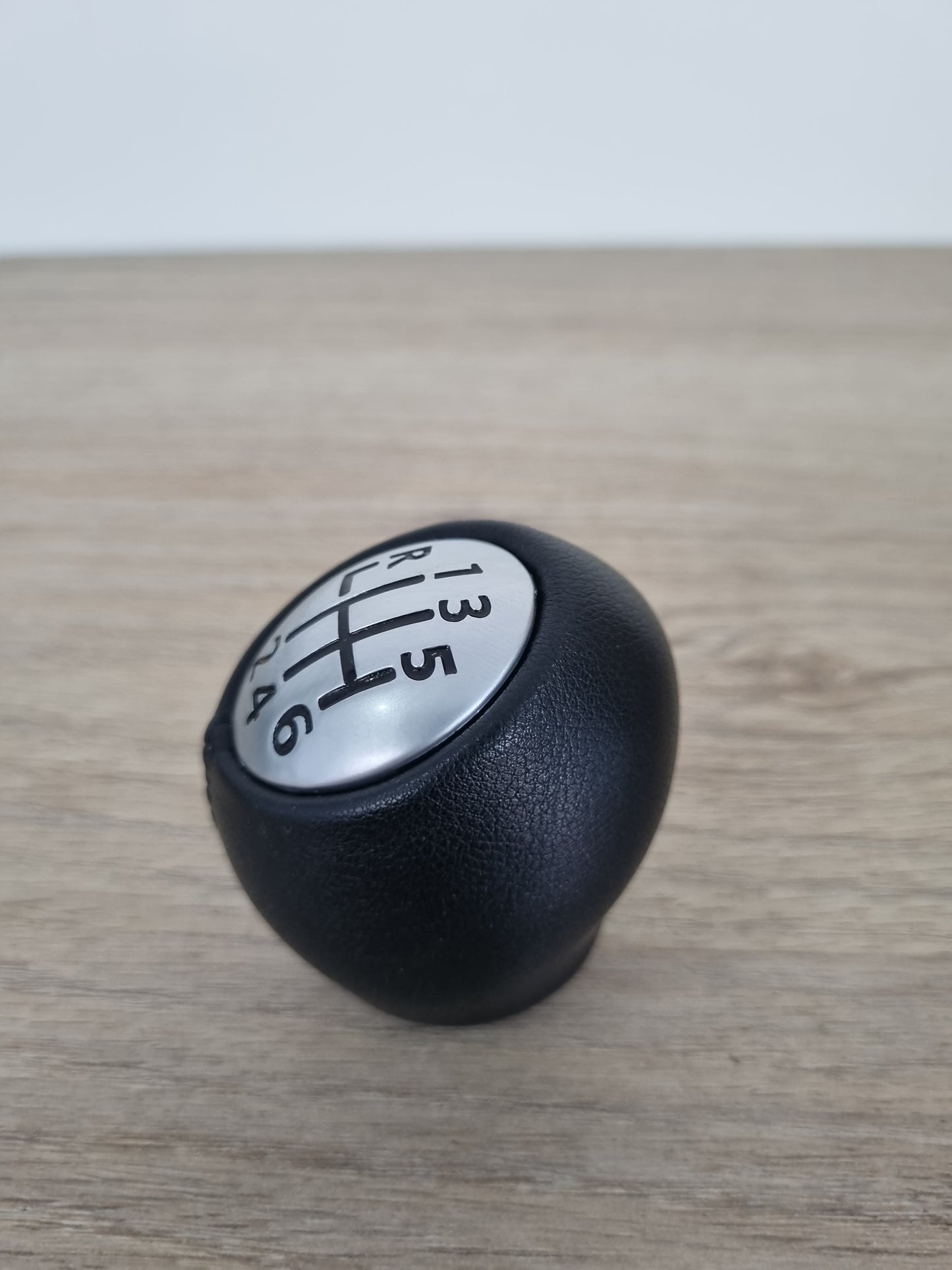 Perilla de Cambios de 6 Velocidades en Cuero – Renault clio /megane /scenic