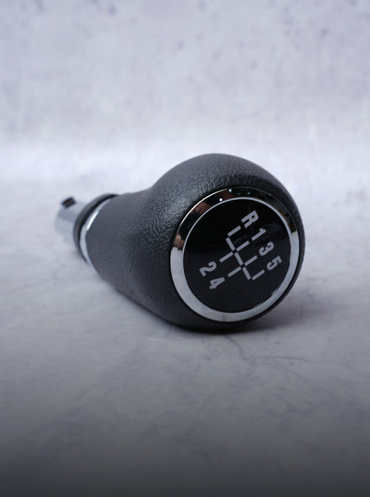 Perilla de cambios de carros de 5 velocidades  para chevrolet tracker 2012-2019